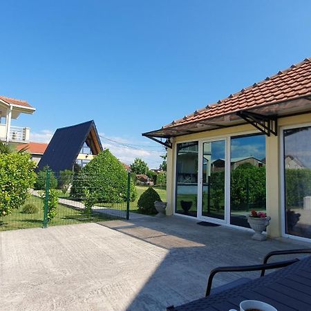 Cozzy Apartment Near The Aiport Podgorica Mitrovici  Eksteriør billede
